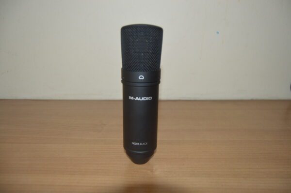M Audio Nova Black Condenser Microphone Pre OwnedDSC 0363