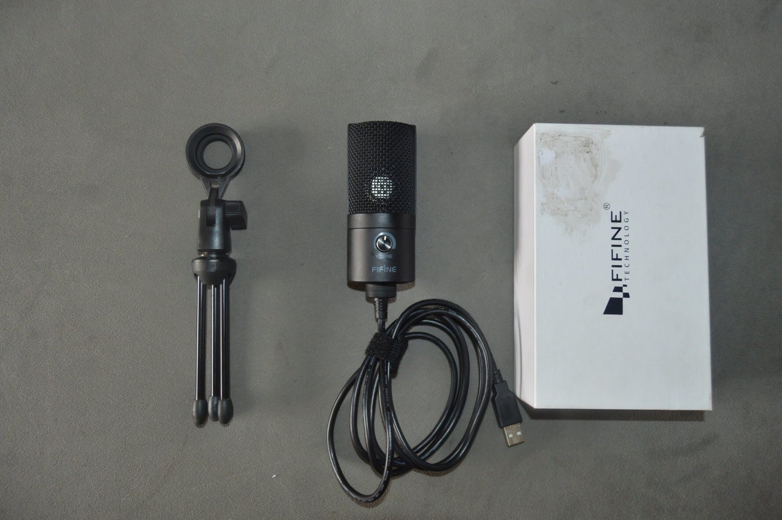 FIFINE K669 USB Microphone with Volume Dial – (Pre-Owned) 1 fifine k669 usb microphone with volume dial pre owned 8 scaled