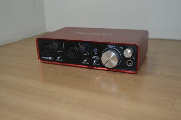 focusrite scarlet 2i2 2nd generationdsc 0435