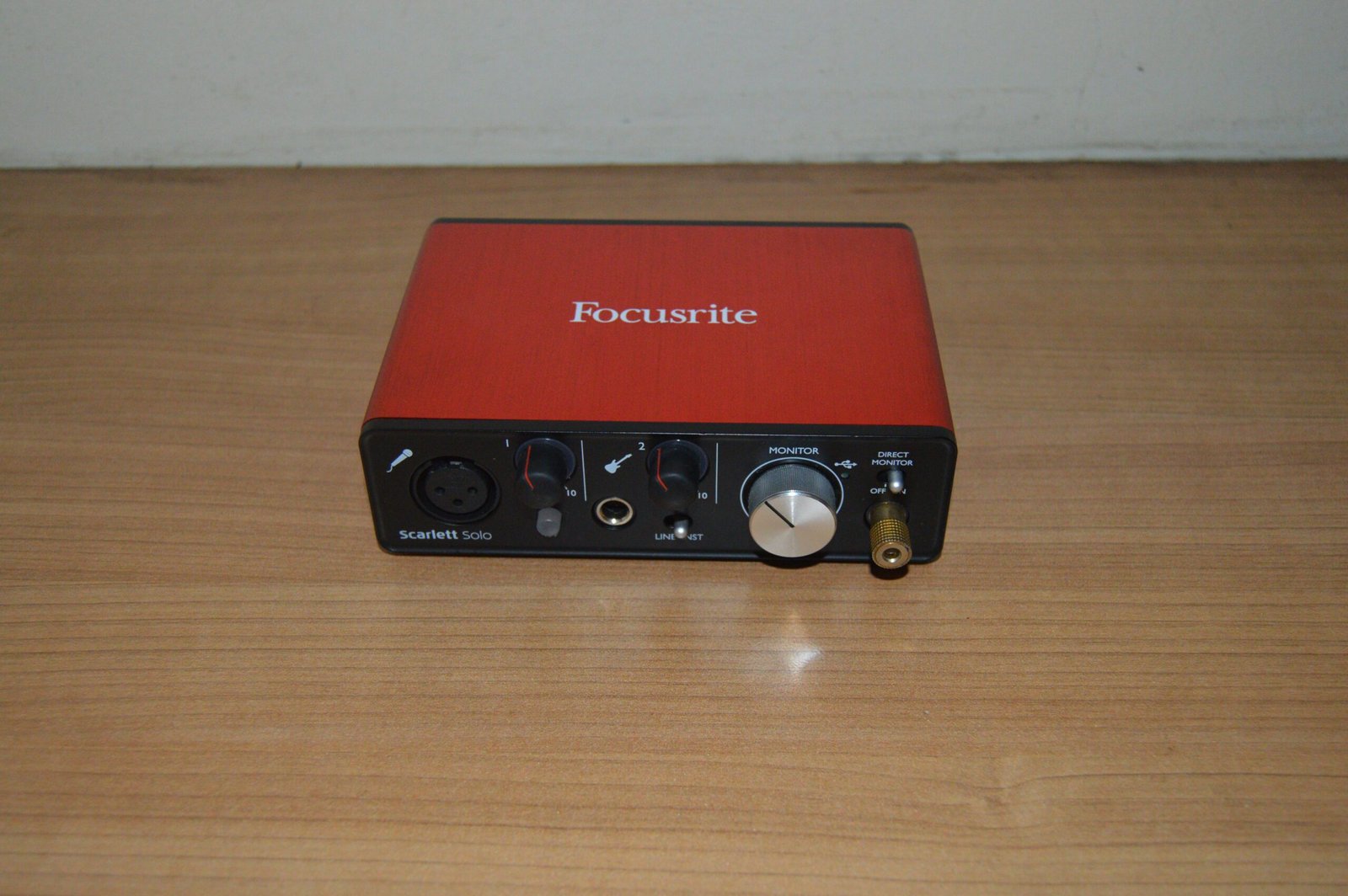 Focusrite Scarlett Solo 2nd Gen USB Audio Interface (Pre-Owned) 1 Focusrite Scarlett Solo 2nd Gen USB Audio Interface (Pre-Owned)