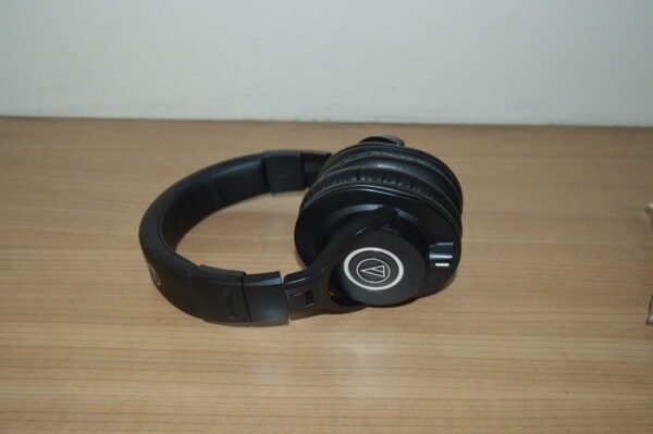 Audio Technica ATH M30x HeadphonesDSC 0015