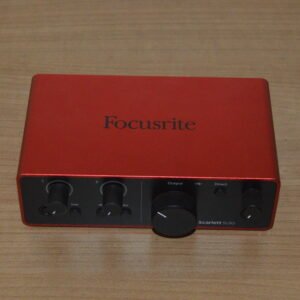 Home 5 Focusrite Scarlett Solo 4th Gen USB Audio Interface – (Used) - Like New