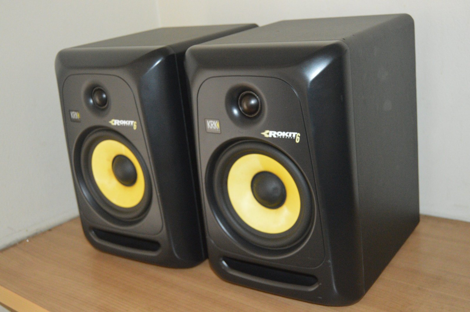 KRK Rokit 6 G3 Studio Monitors (PAIR) - (Pre Owned) 6 KRK Rokit 6 G3 Studio Monitors (PAIR) - (Pre Owned) - Image 6