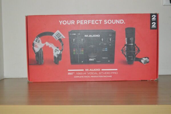 m audio vocal studio pro recording bundle pre owned like newdsc 0478