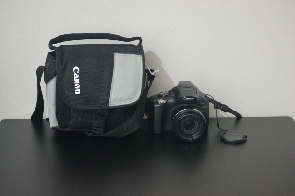 Canon PowerShot SX40 HS – 35x Zoom (Used - Great Condition