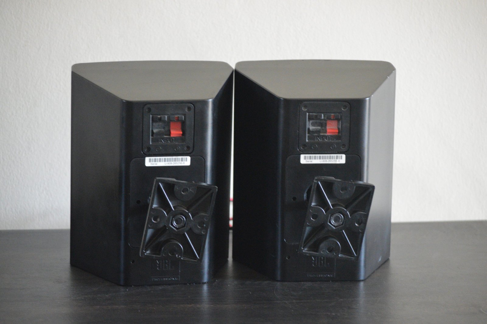 JBL Control 25 Professional Speakers (Pair) with Original JBL Brackets – Used 2 JBL Control 25 Professional Speakers (Pair) with Original JBL Brackets – Used - Image 2