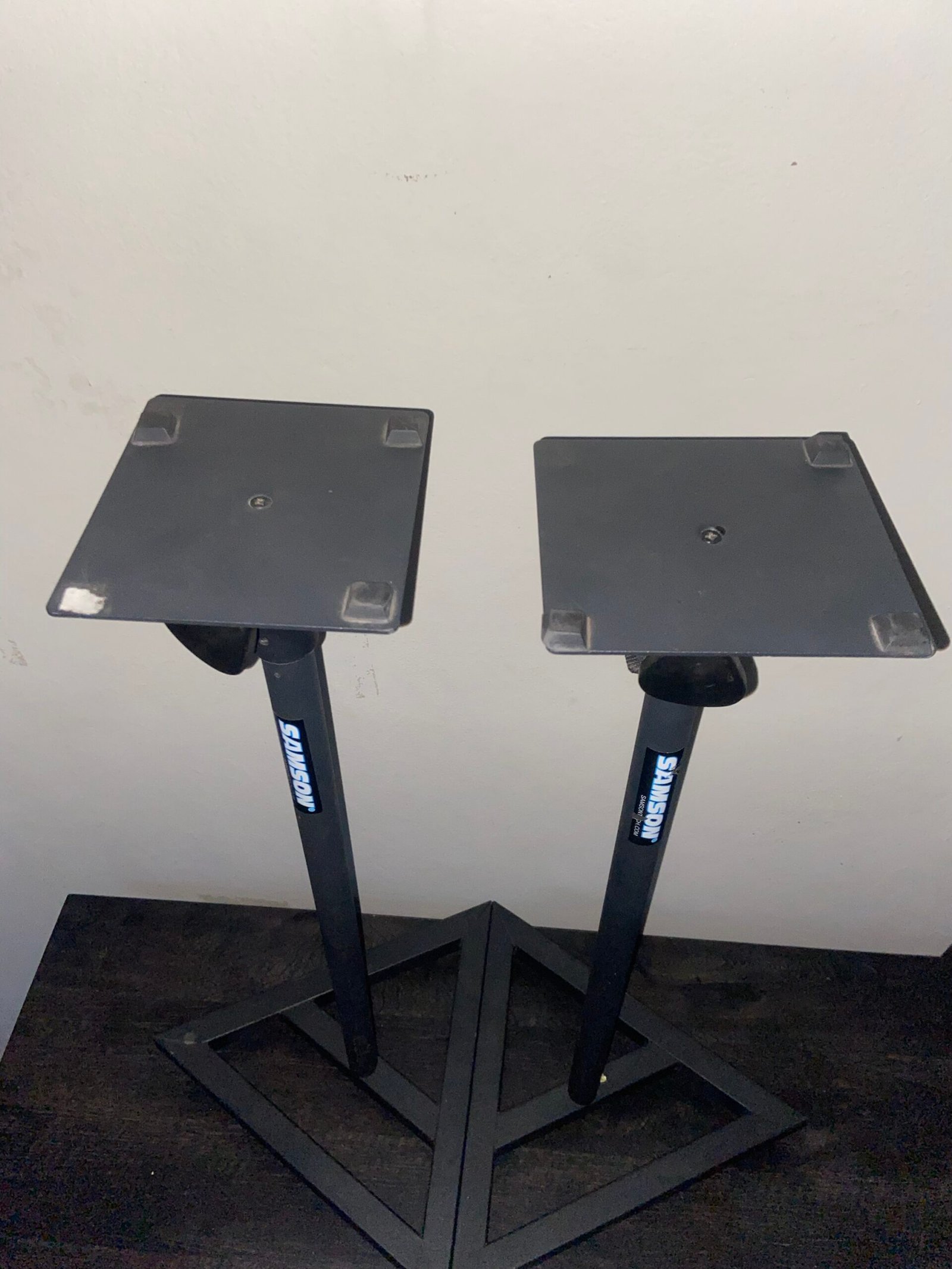 Samson MS200 Studio Monitor Stands – Pair (Used) 3 Samson MS200 Studio Monitor Stands – Pair (Used) - Image 3